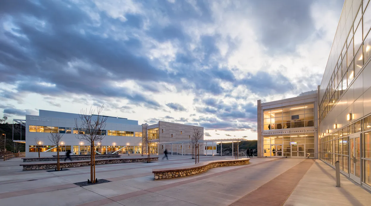View of the Takeda Science Center (right) and the Student Services & Learning Resources Center (left) at the Canyon Country campus.