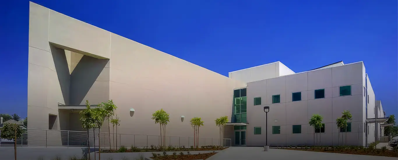 Exterior Pico Canyons Hall at the Valencia campus.)