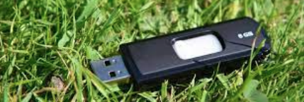 usb-drive on the ground